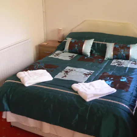 Wringford Cottages Otel 3*